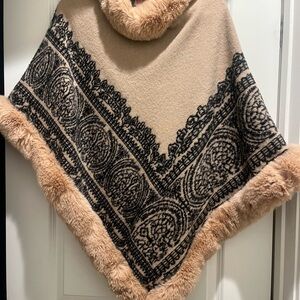 Faux-Fur Trimmed Beige Poncho with Black Pattern